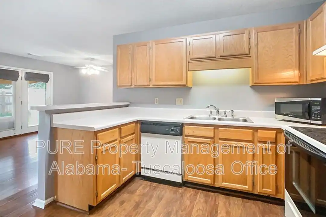 2751 Meadowlark Ln - View 6