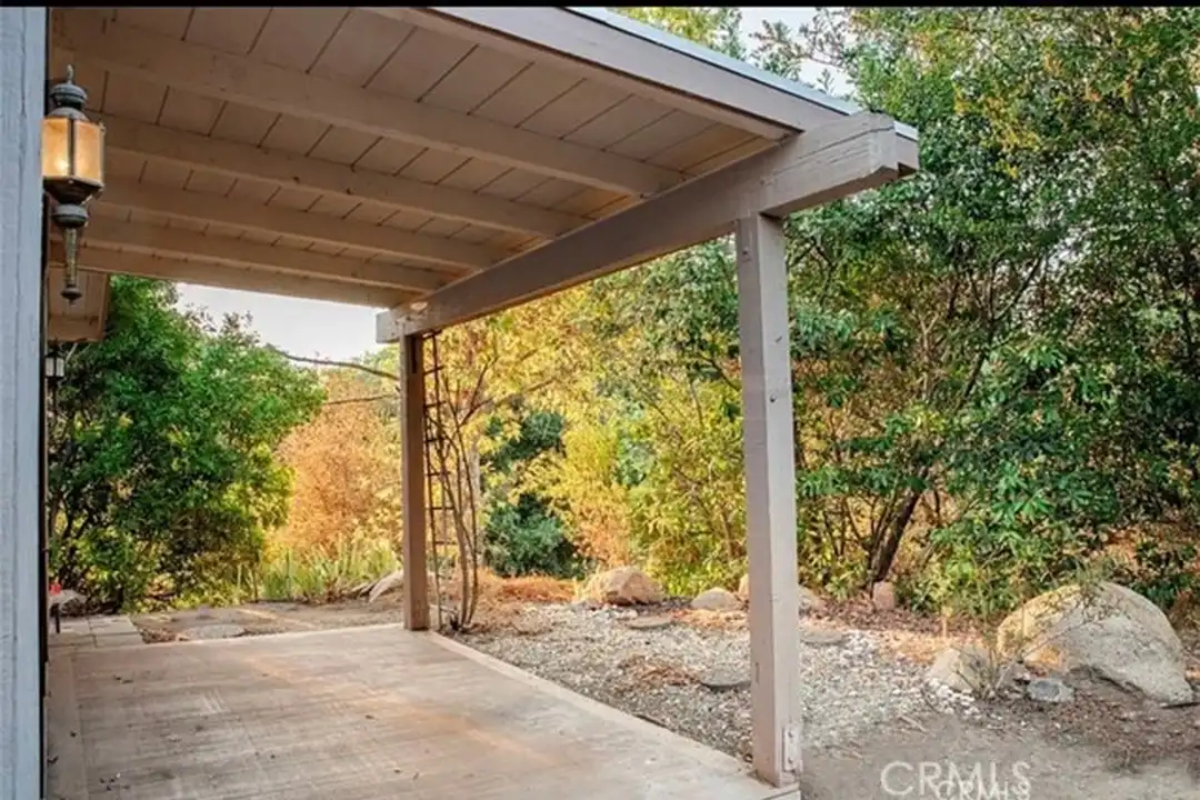 32725 Jerome Ln - View 2