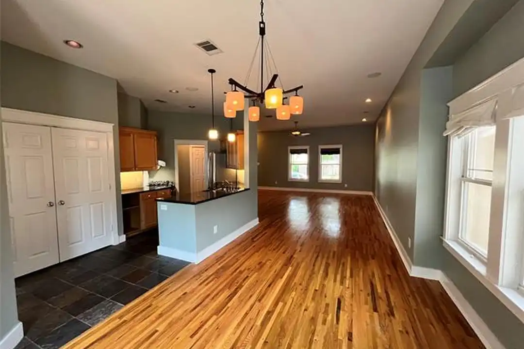 709 Roberts St - View 6