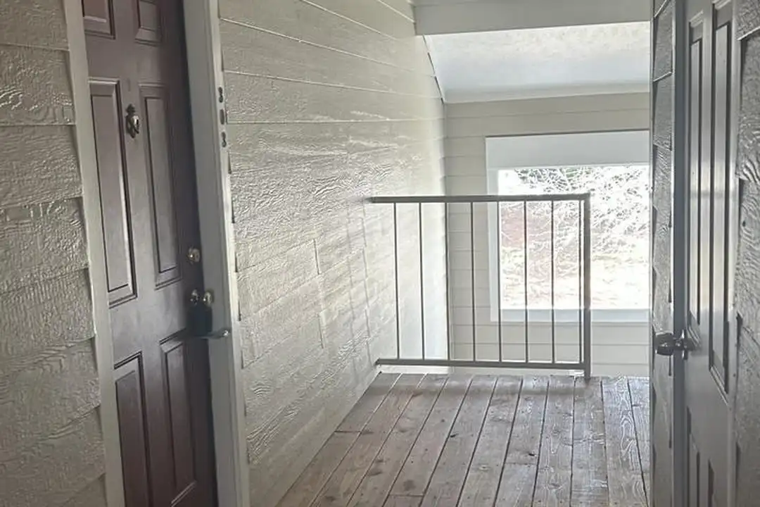 21026 Timber Ridge Terrace unit 303 - View 4