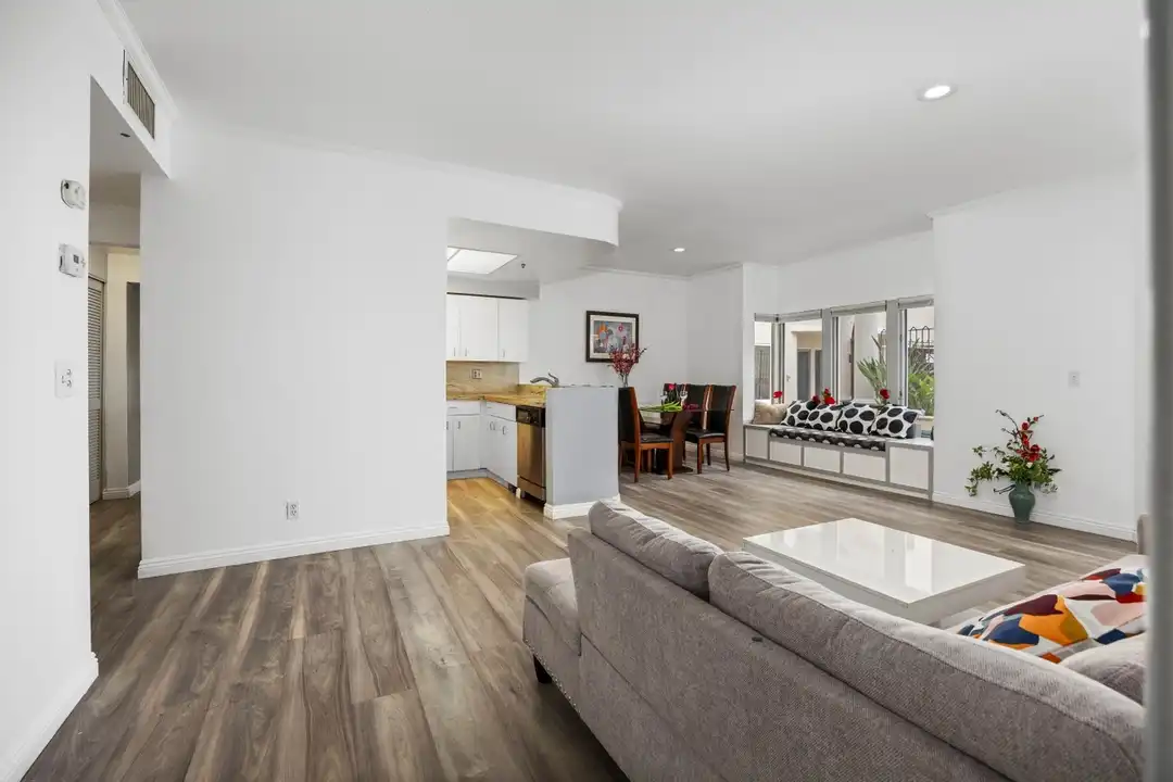 620 State St unit 123 - View 3