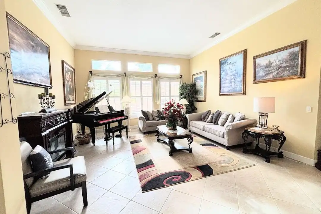 885 SW Grand Reserves Blvd - View 6