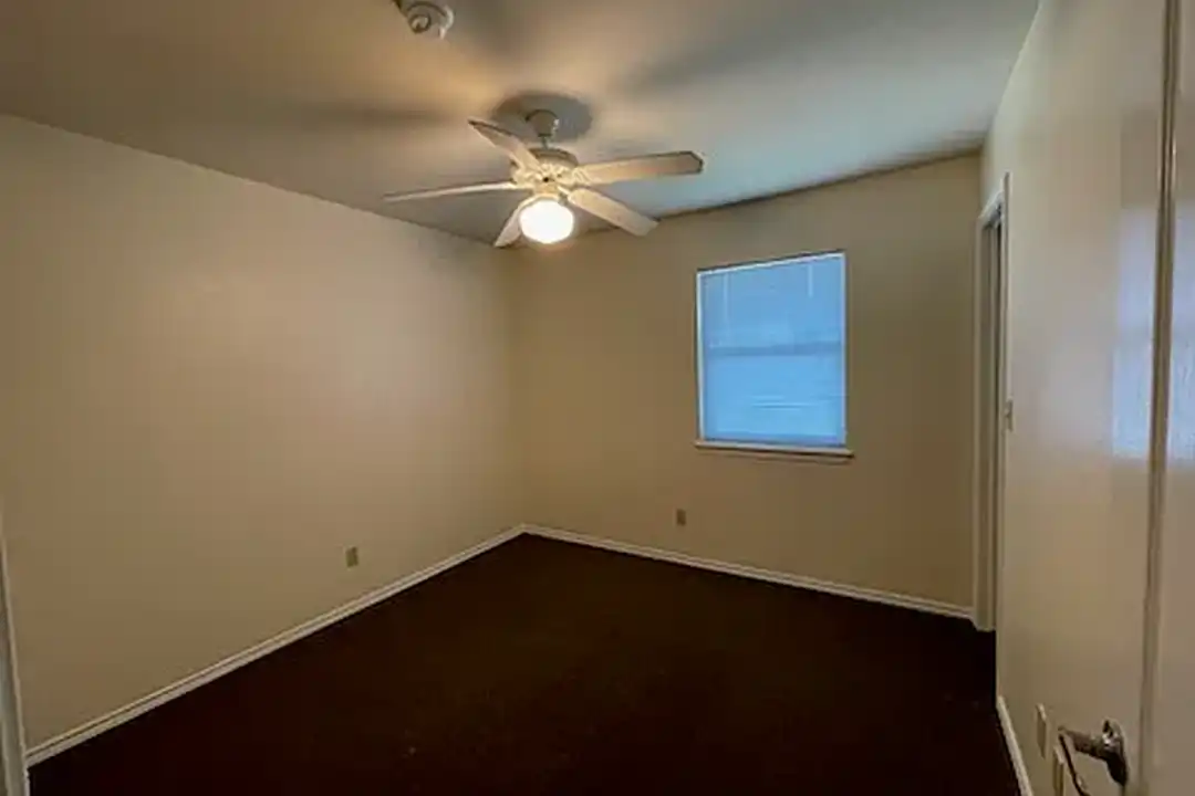 Sun Meadow Apartments - View 6