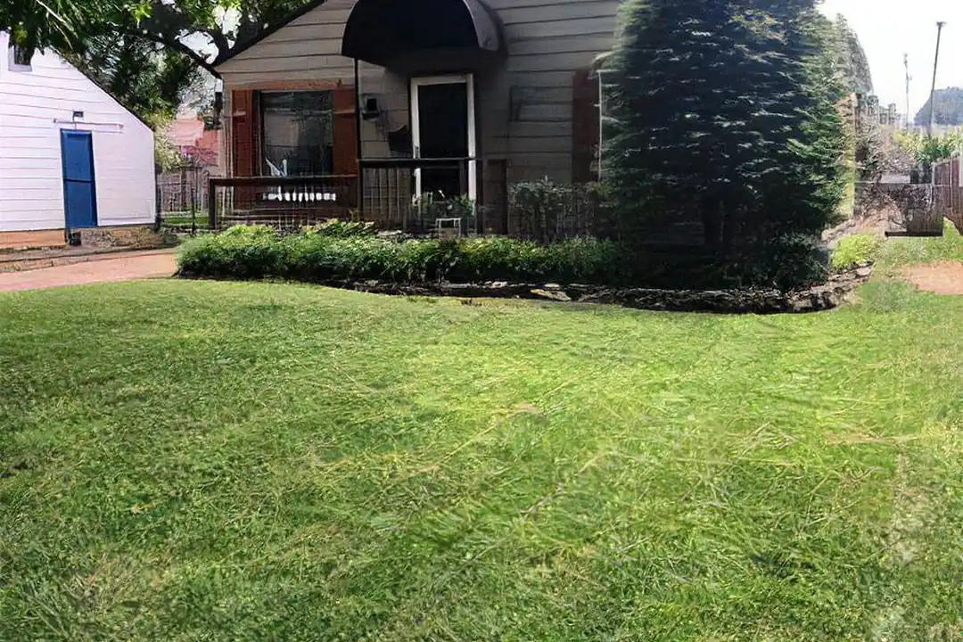 1426 E University St - View 3