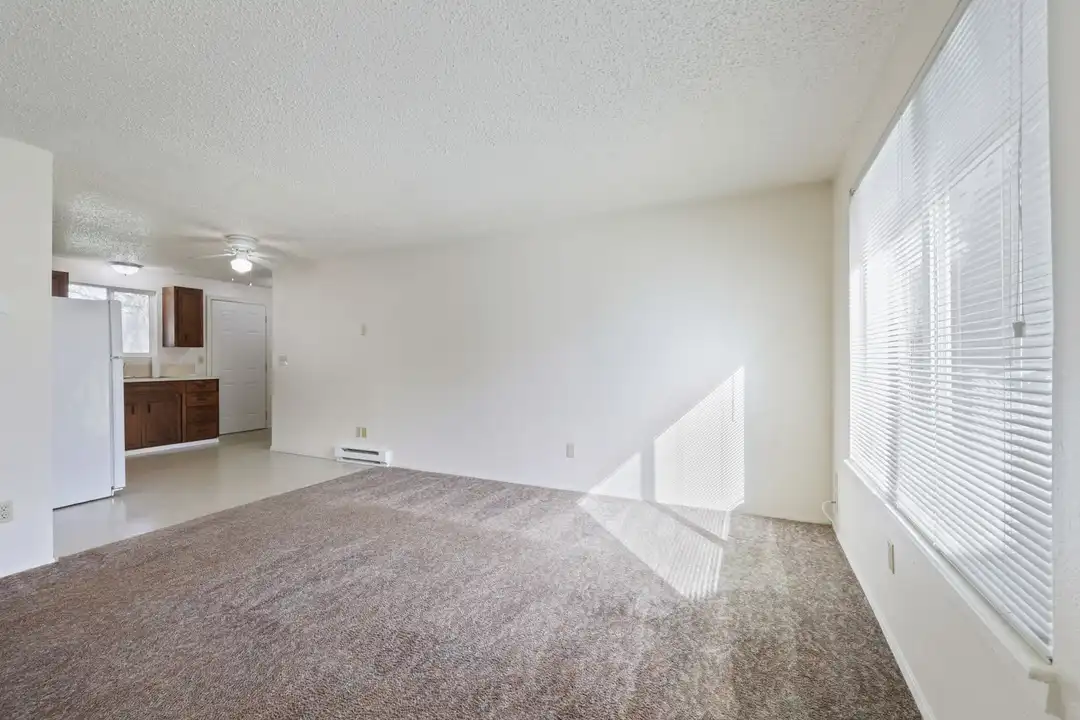 House in Olympia - View 4