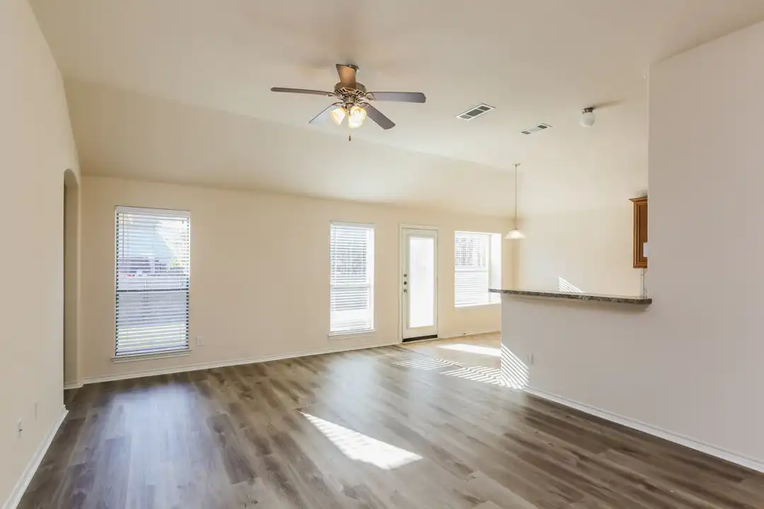 4913 Caraway Dr - View 4