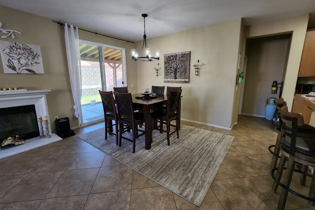 4018 Vahan Ct - View 3