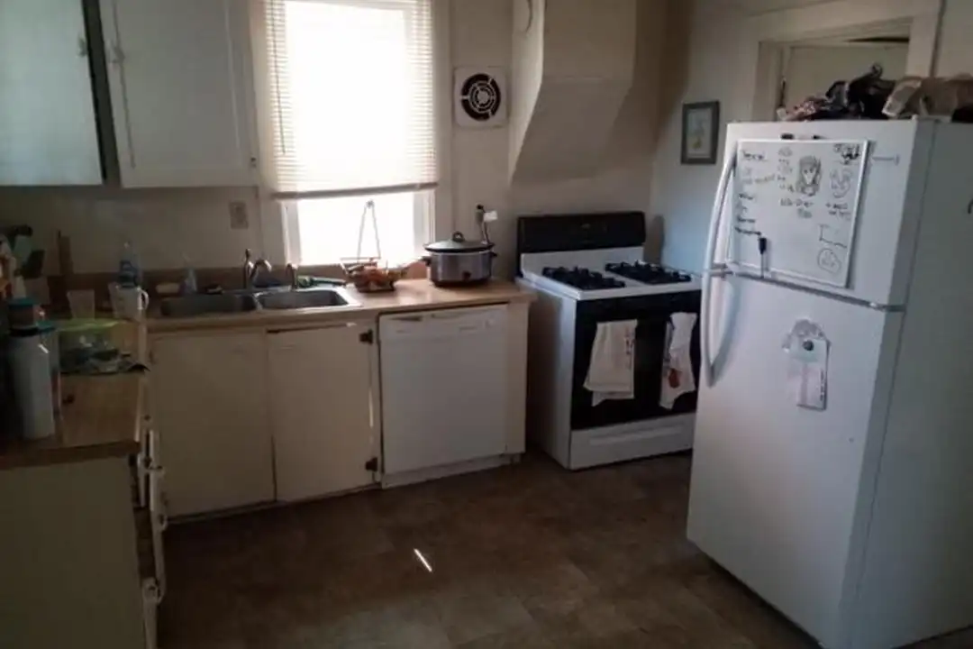 619 Marine St - View 5