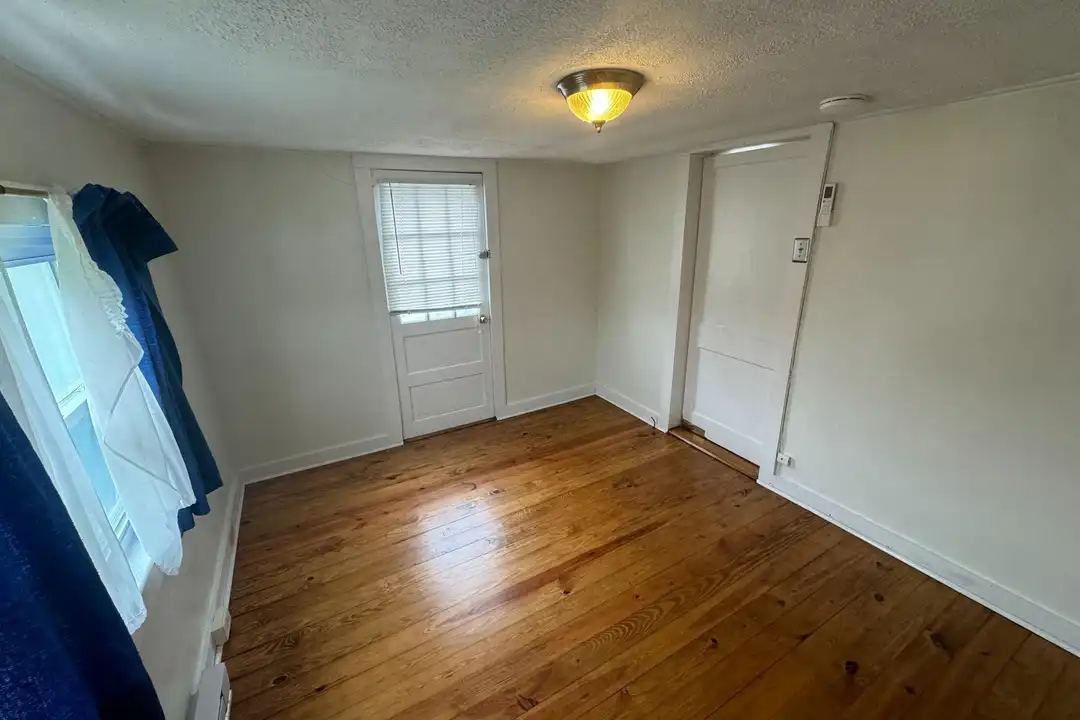430 W High St - View 5