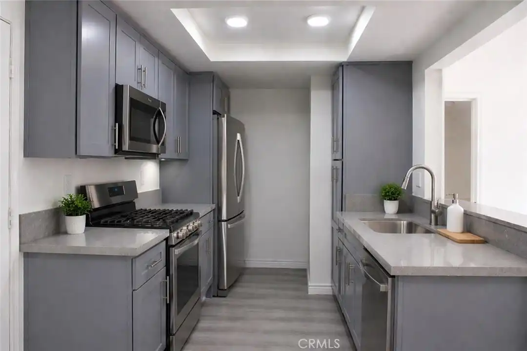 260 E Beverly Blvd #C - View 4