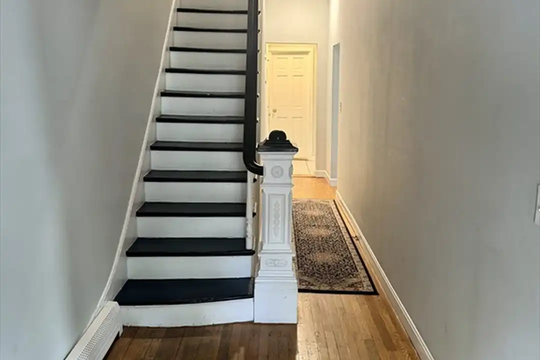 91 Foster St unit 1 - More
