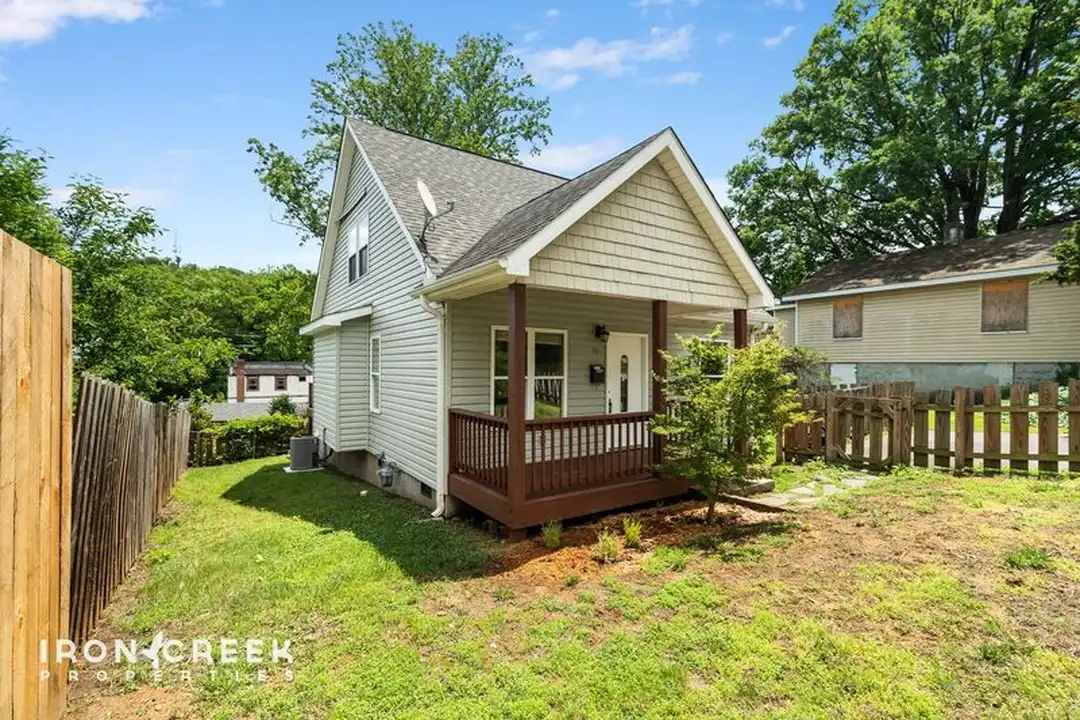 House in Asheville - View 2