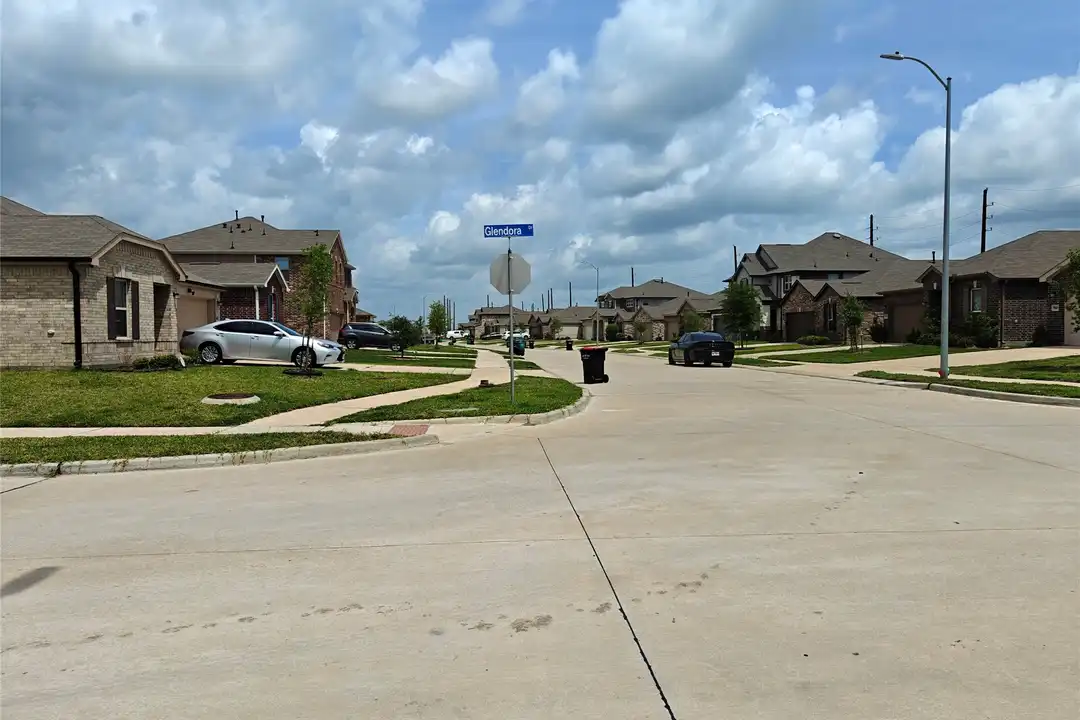 1270 Glendora Dr - View 5
