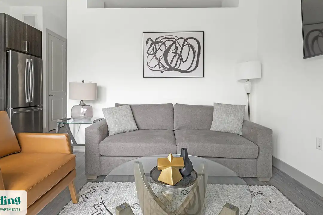 3030 Summer St unit 543 – photo 1