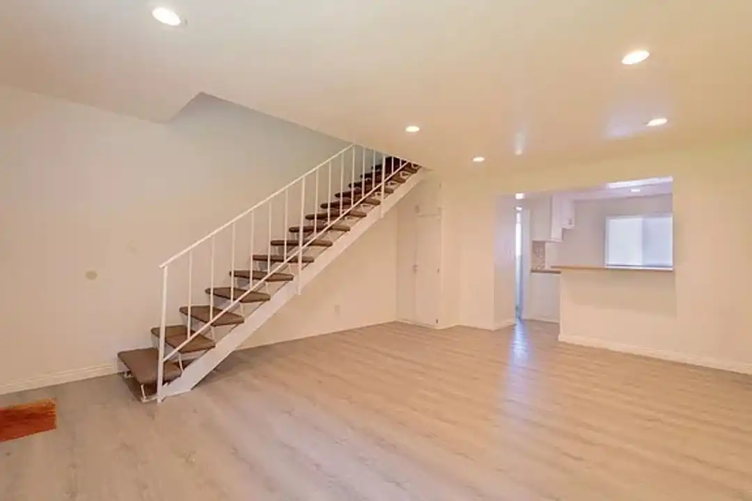 5593 Pioneer Blvd unit # 18 - View 3