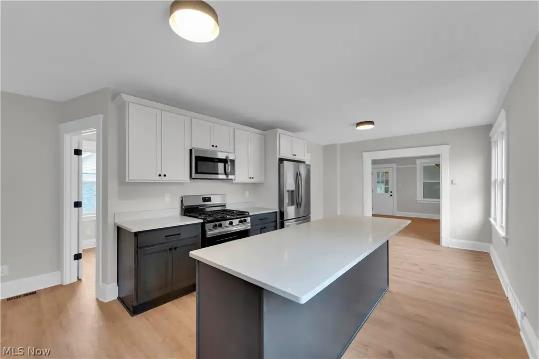 1330 W 67th St – pohled 6