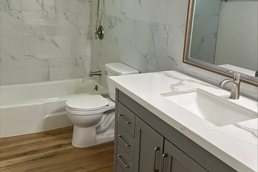 3421 N Paiute Way unit 2 - View 6