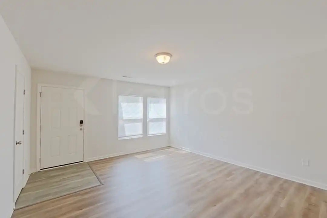 137 Shamrock Dr SW - View 2