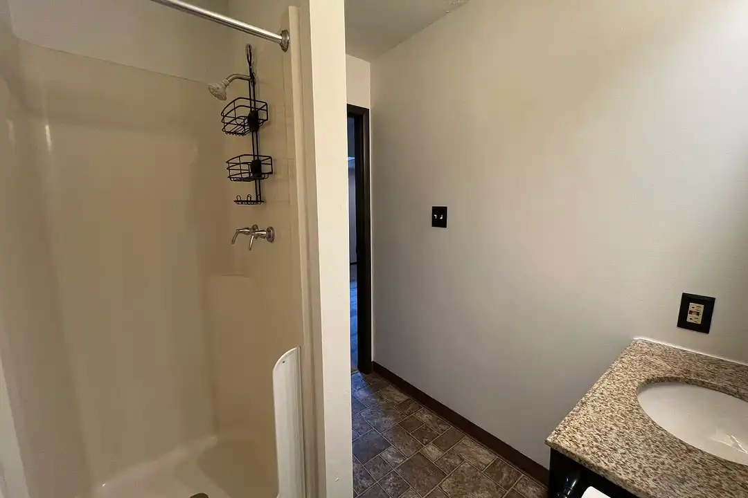 Wellington One Apartments – photo 1