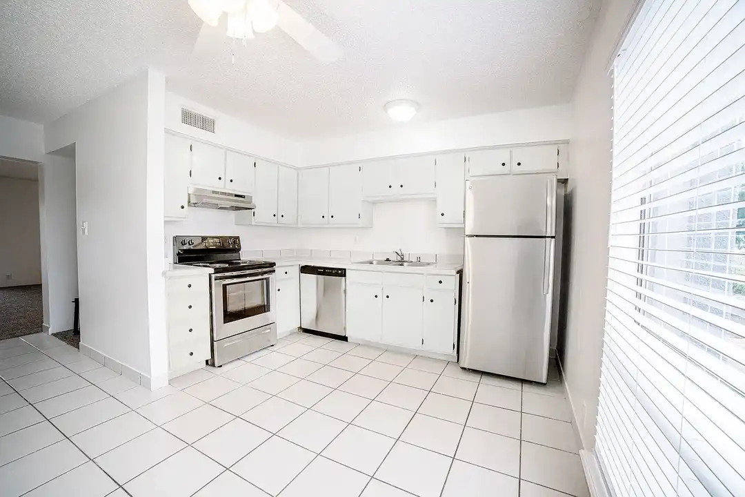 Centurion Pearl - View 5