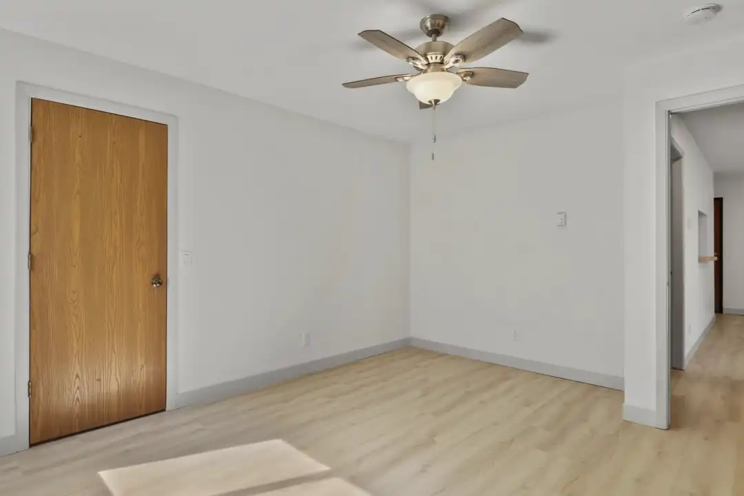 3154 Ridgeway Ave unit 3160-103 - View 6