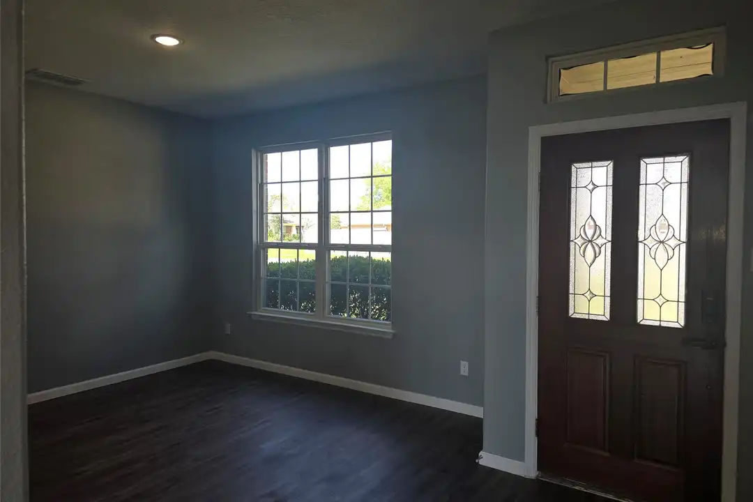 5210 Benton Dr - View 3