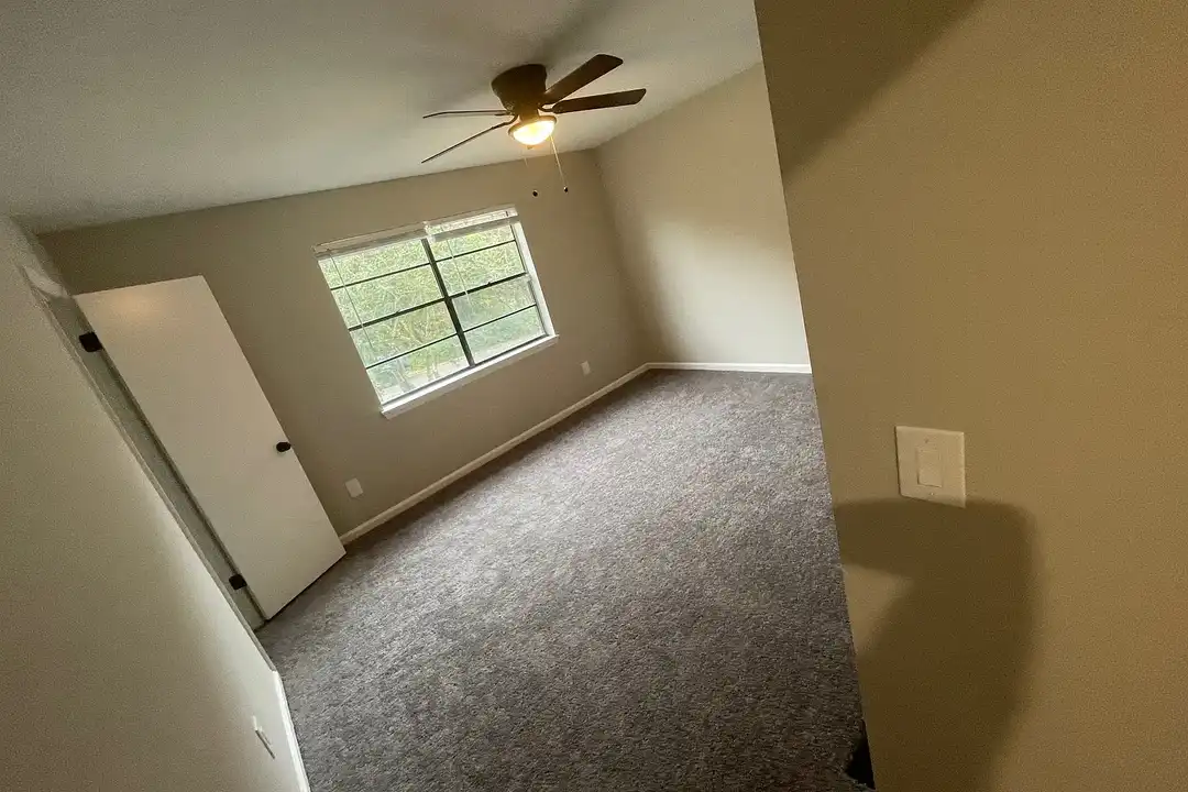 250 Luden Drive – photo 1