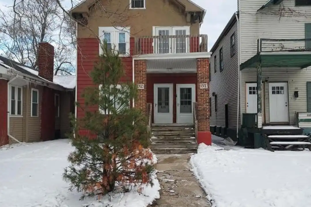 329 Marshall St – photo 1