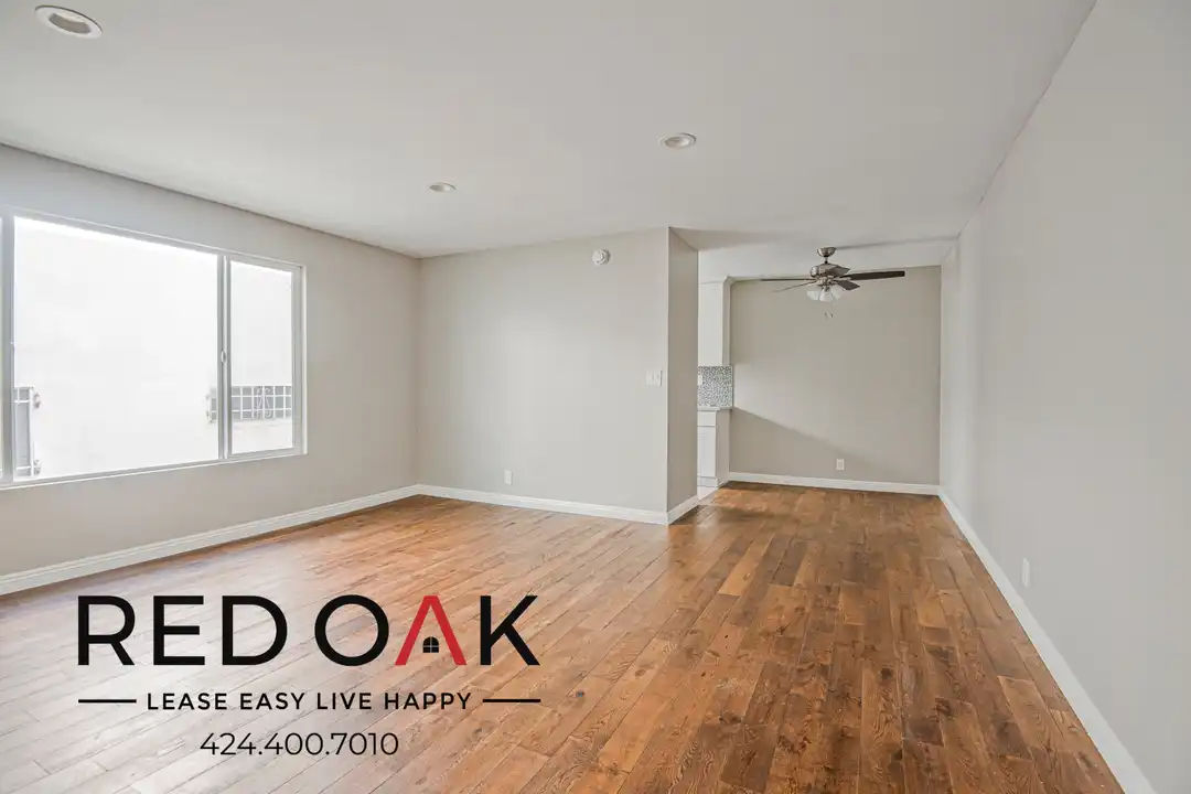 935 N Genesee Ave - View 2