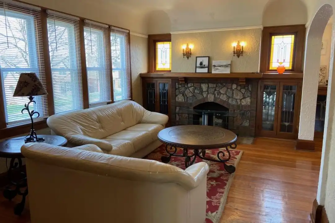 3925 N 42nd St – pohled 5