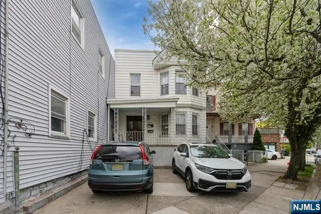 1012 Paterson Plank Rd - View 3