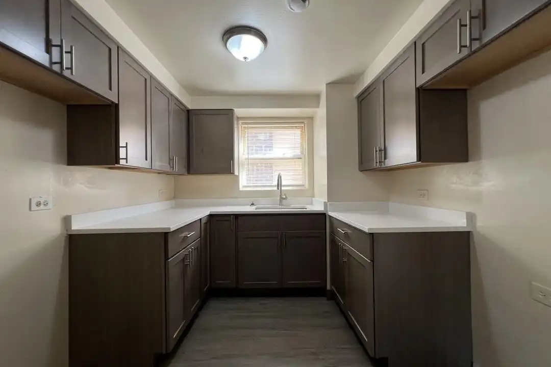 1300 S 51st Ct unit 201 – photo 1 of 17