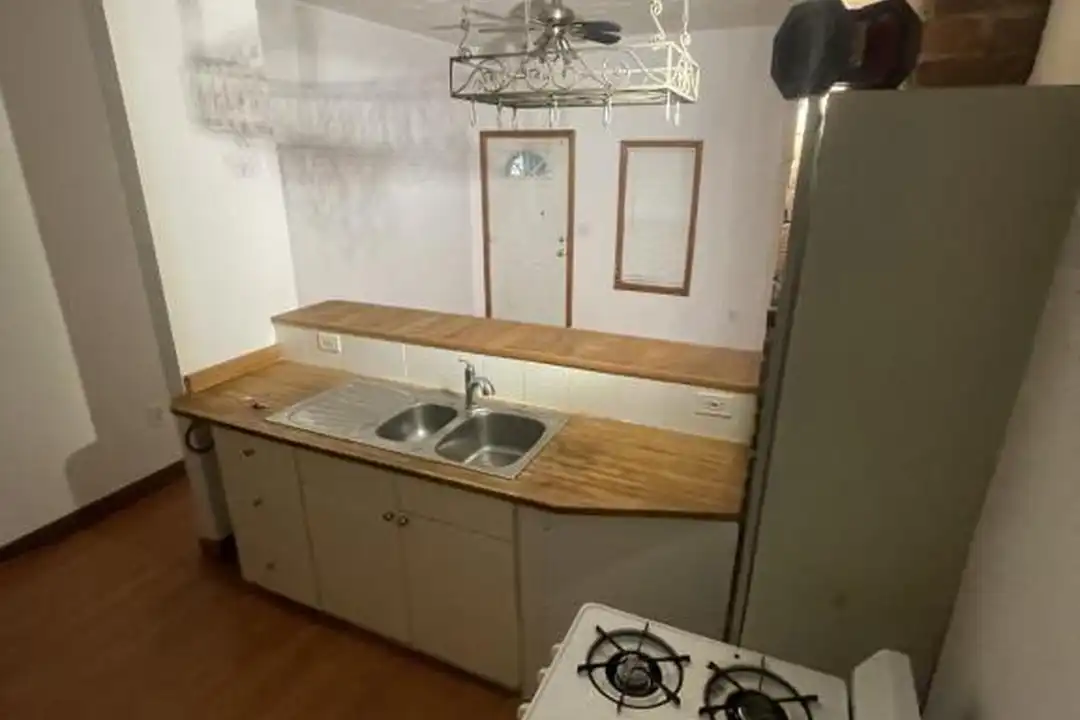 2359 W 5th St – photo 1