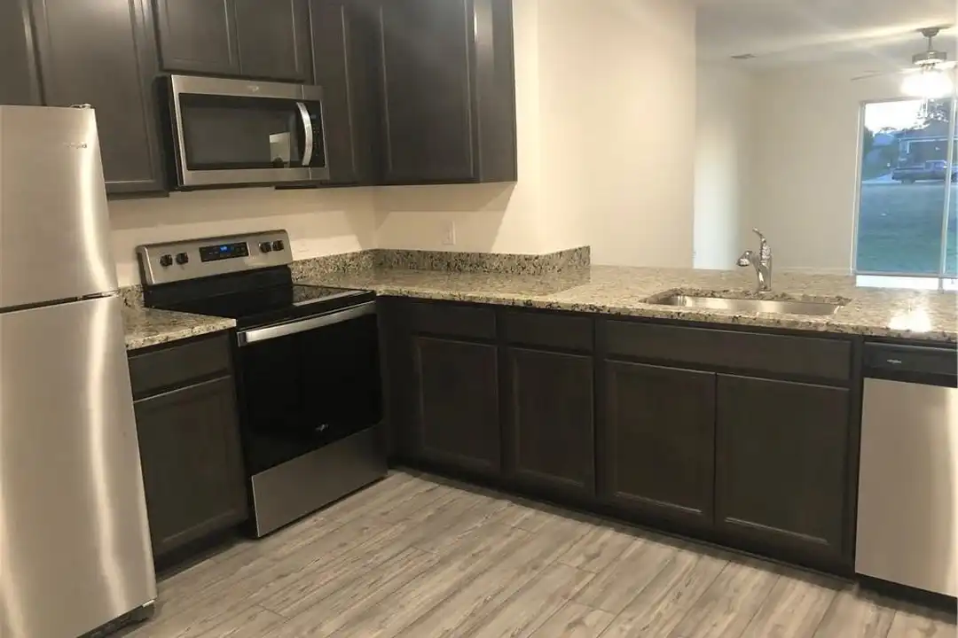 36 NW 26th St - View 4