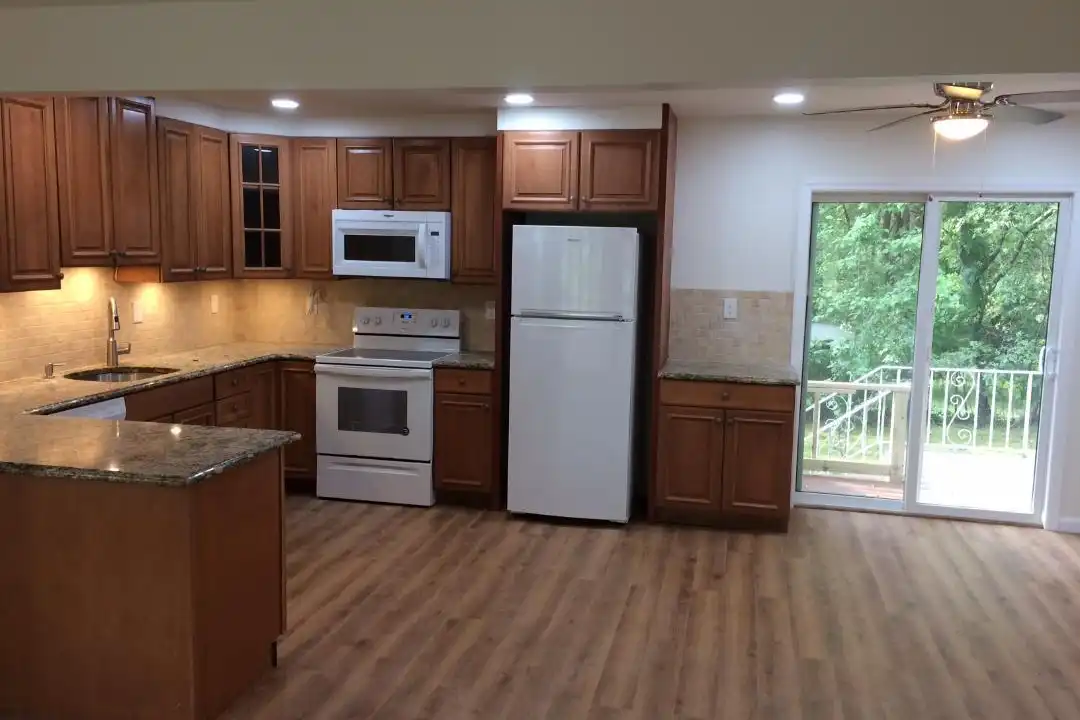 52 Gordon Pl - View 4