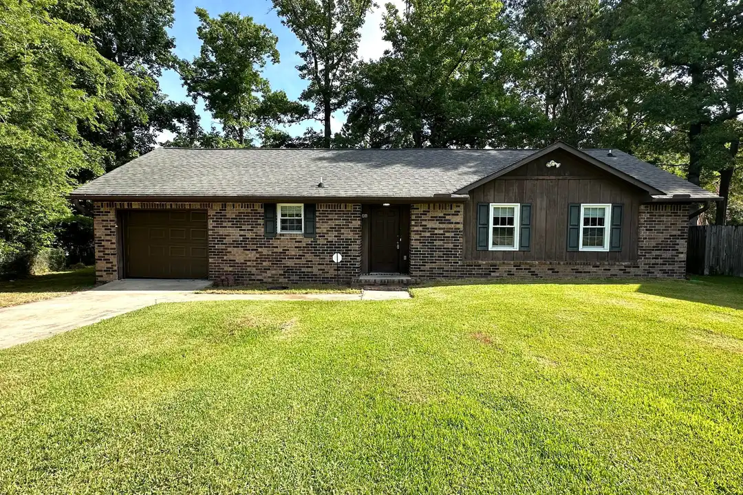 46 Oak Grove Rd – photo 1