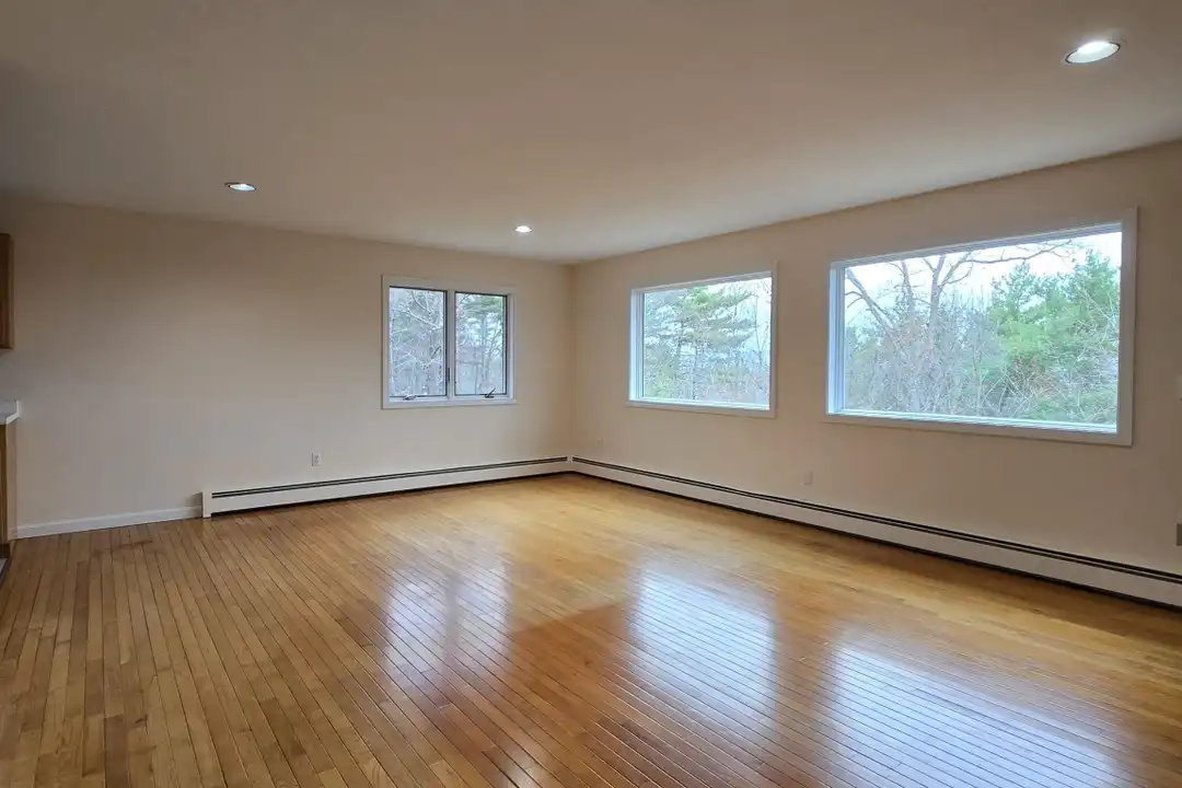 126 Range Rd - View 4