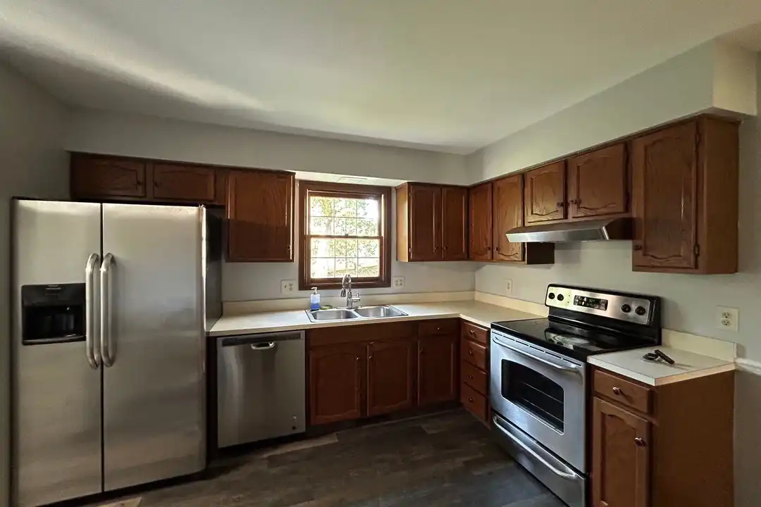 8659 Groveside Dr – photo 1