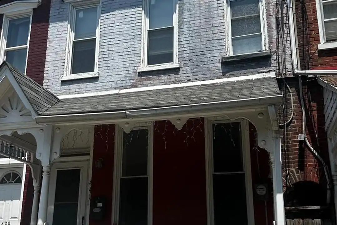 441 Walnut St – photo 1