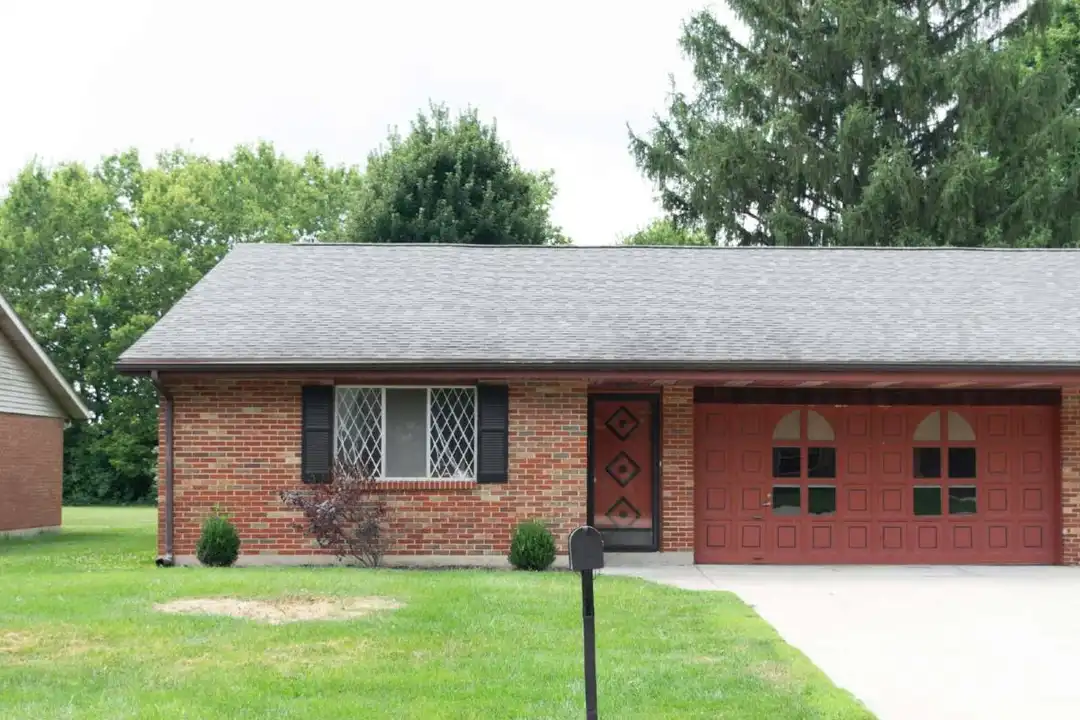 3164 Honeysuckle Dr – photo 1