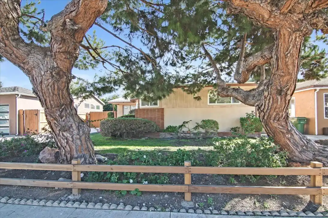 11856 Beatrice St - View 2