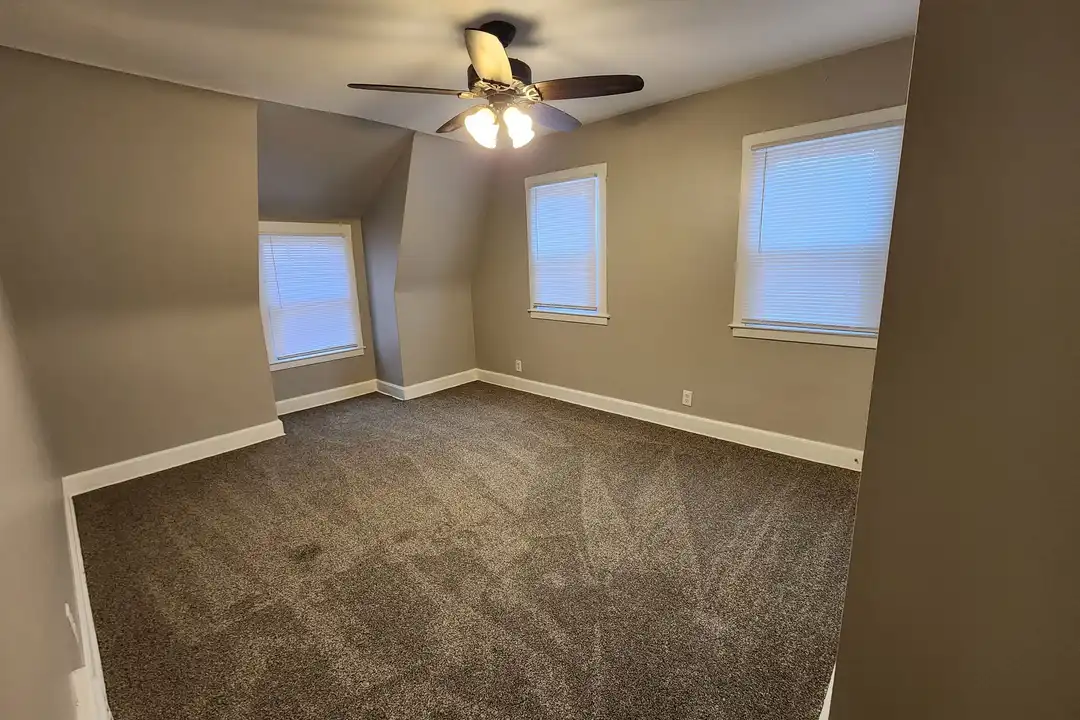 3233 17th Ave - View 3