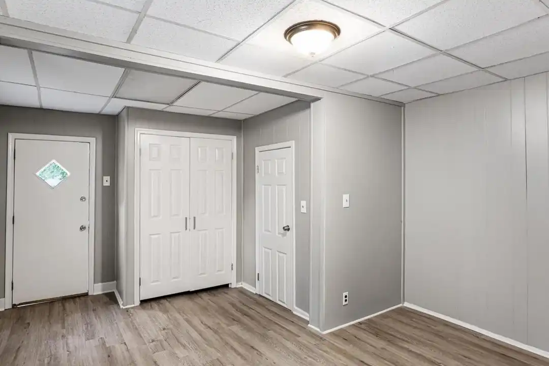 428 Penn St unit 1 - More