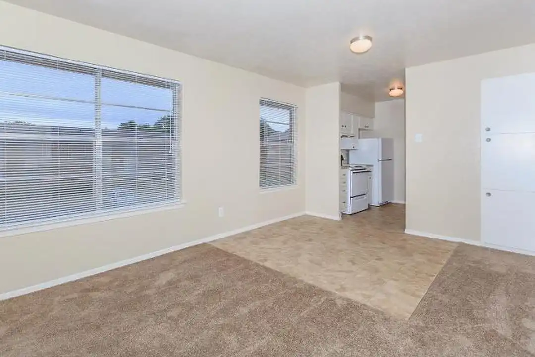 5501 Adams Dr - View 6