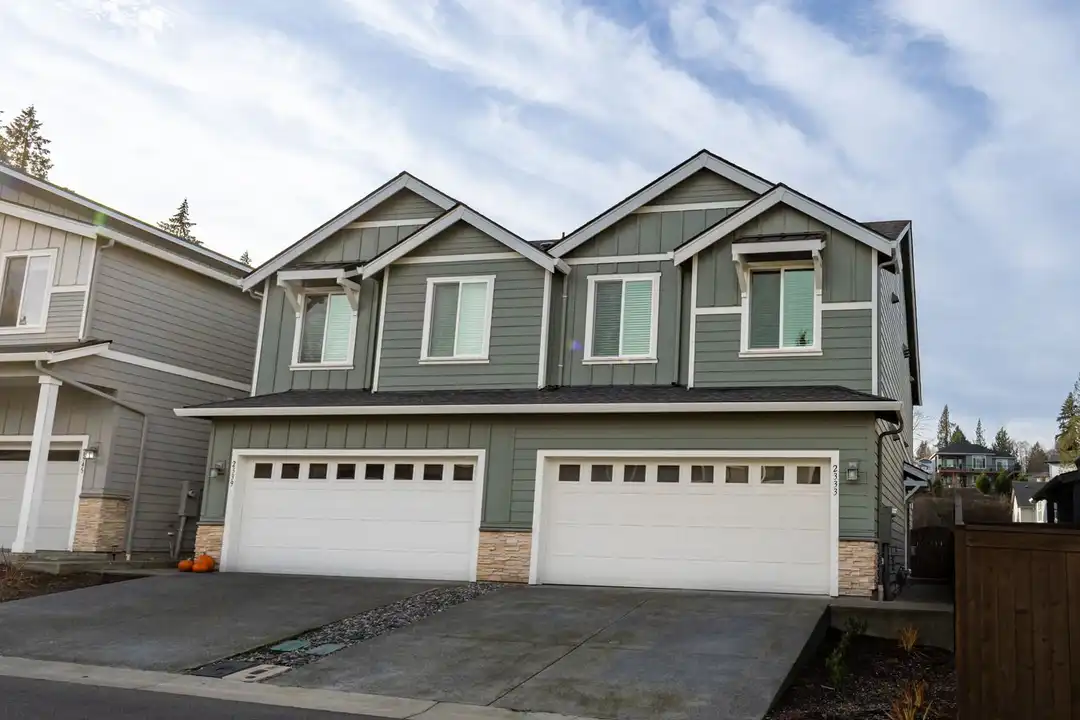 2333 S Brookside Pl – photo 1