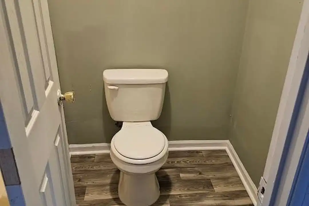 Apartment in Fayetteville - More