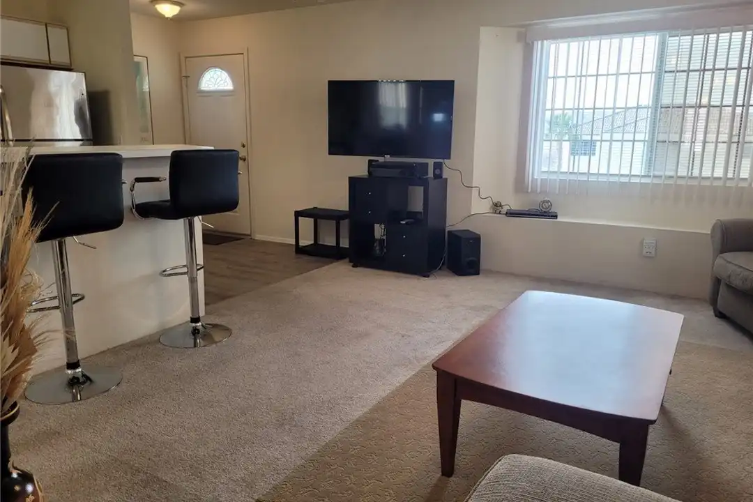 3423 McCormick Blvd #202 - More