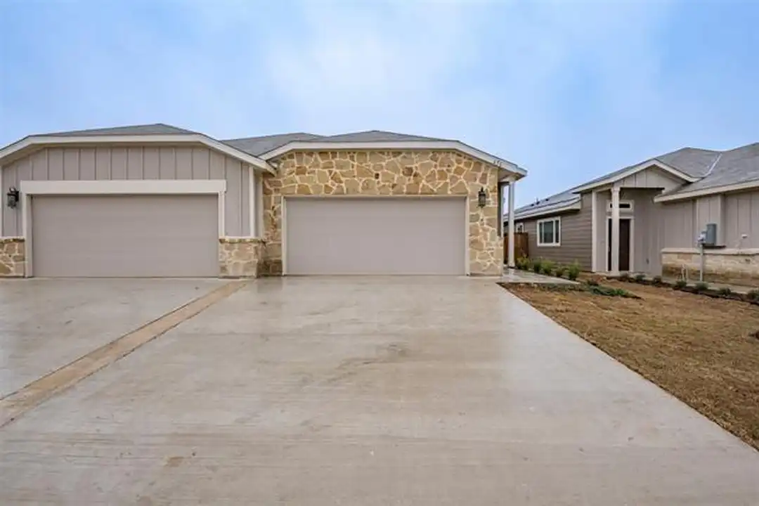 656 Wheatfield Dr - View 2