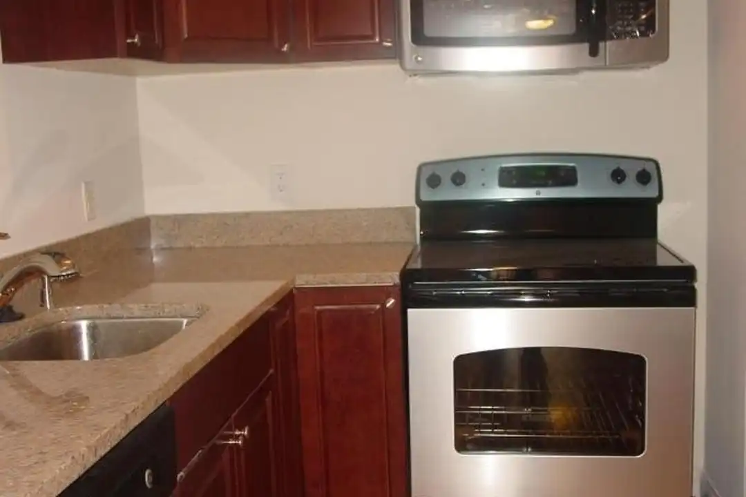 13 S St NE #A - View 5
