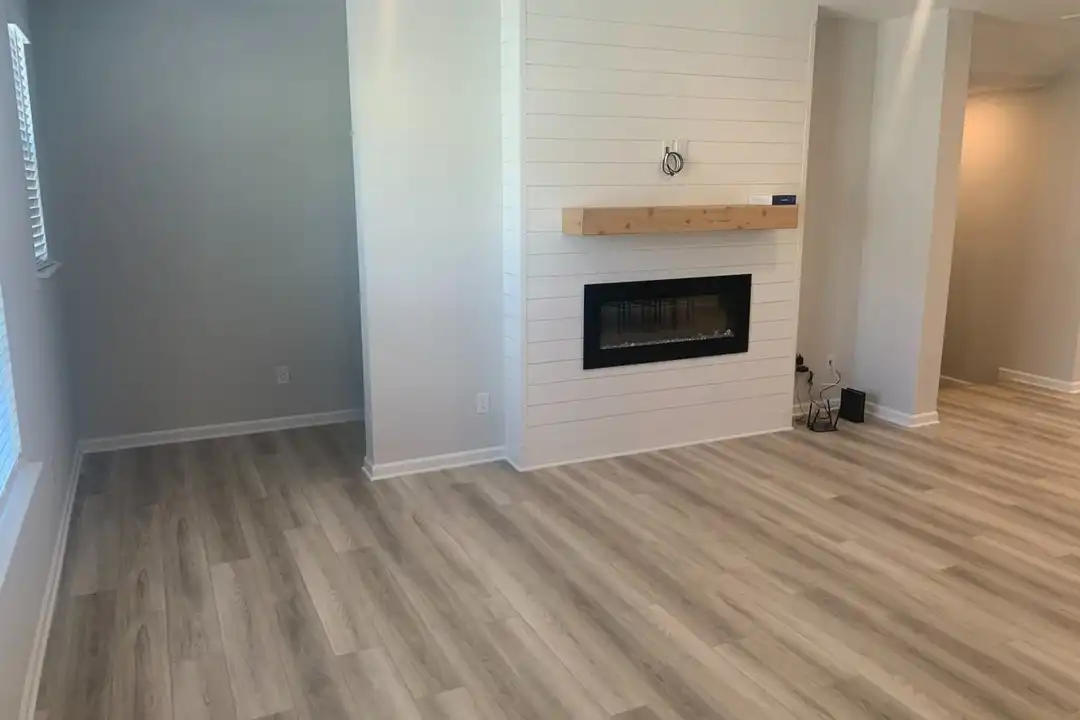 4338 Reed Crk Dr - More